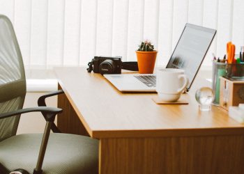 découvrez l'assurance multirisques dédiée au télétravail pour protéger votre équipement professionnel et garantir votre tranquillité d'esprit. profitez d'une couverture complète contre les risques liés à votre activité à distance.