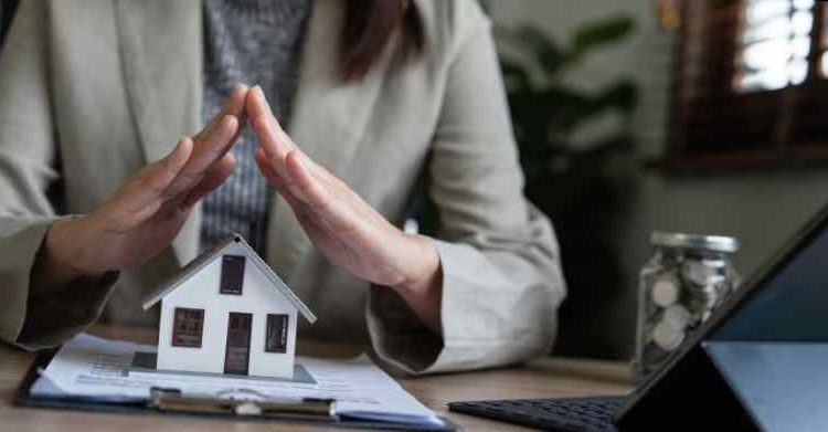 découvrez nos offres d'assurances habitation adaptées à votre ville. protégez votre logement avec des solutions sur mesure, bénéficiez de conseils d'experts et comparez les tarifs pour trouver l'assurance qui vous convient le mieux.