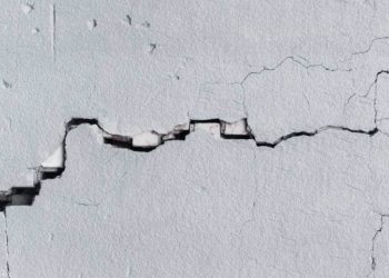 découvrez comment la chaleur intense en france peut provoquer des fissures murales, les risques associés et nos conseils pour protéger votre maison.