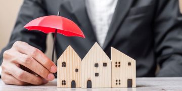 découvrez les raisons de la hausse des assurances habitation, son impact sur votre budget, et nos conseils pour faire face à l'augmentation des tarifs en 2024.