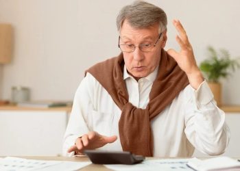 découvrez pourquoi l'assurance habitation augmente de 15% et comment protéger votre budget face à cette hausse.